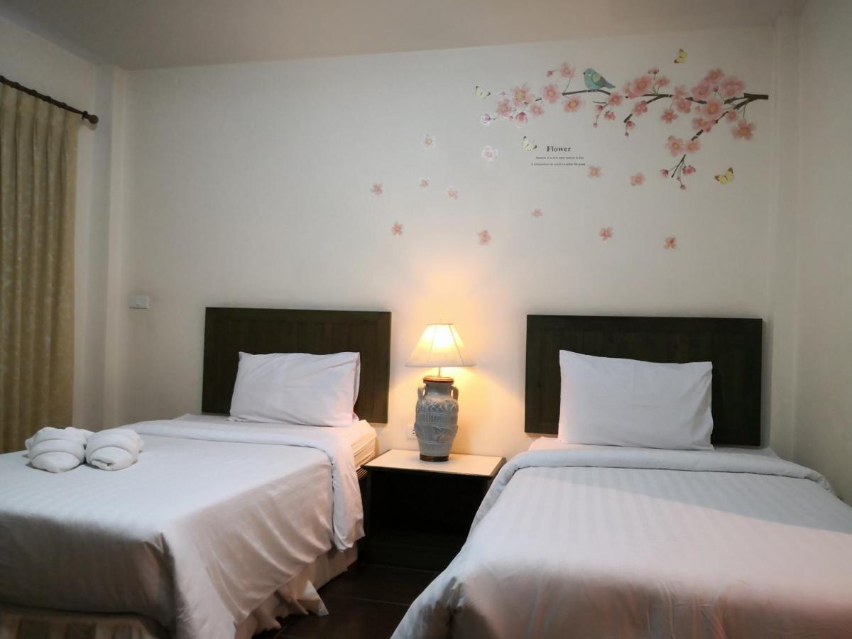 Baan Suksiri Hotel Hua Hin Exterior photo