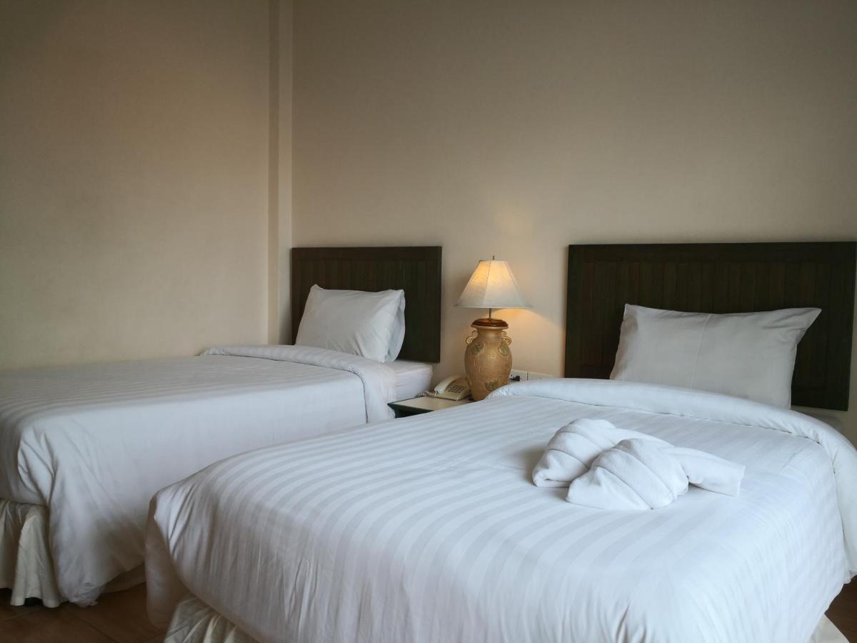 Baan Suksiri Hotel Hua Hin Exterior photo