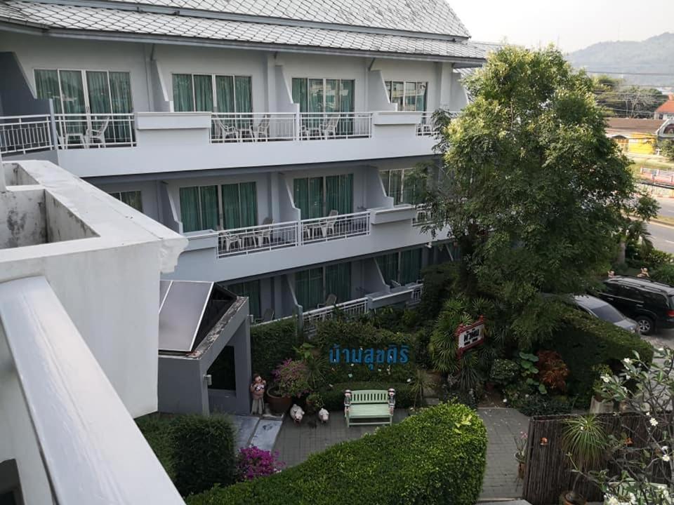 Baan Suksiri Hotel Hua Hin Exterior photo
