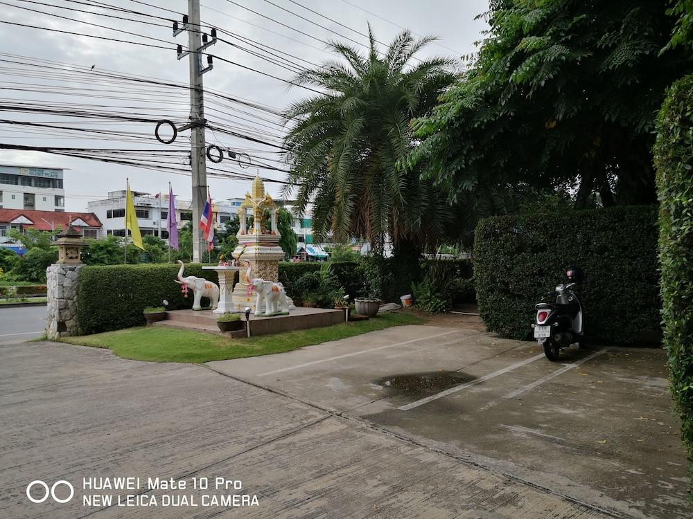 Baan Suksiri Hotel Hua Hin Exterior photo