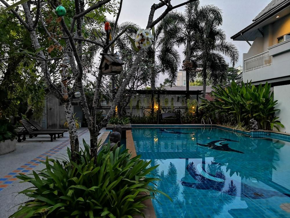 Baan Suksiri Hotel Hua Hin Exterior photo